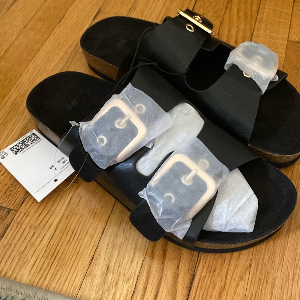 NWT H&M Birkenstock style sandals